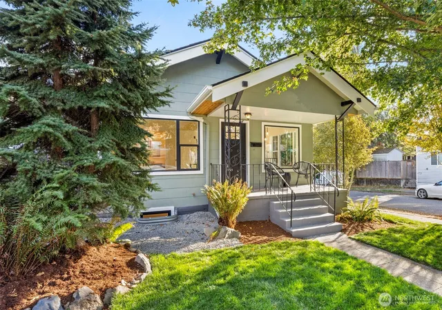 Photo 1 of Single family home for sale at 419 NW 73rd Street, Seattle, WA 98117 | MLS# NWM2587780 | Listing updated on 2026-10-01