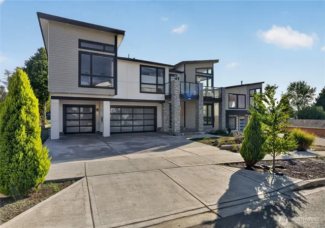 Photo 1 of Single family home for sale at 1417 N 24th Street, Renton, WA 98056 | MLS# NWM2587782 | Listing updated on 2026-10-02