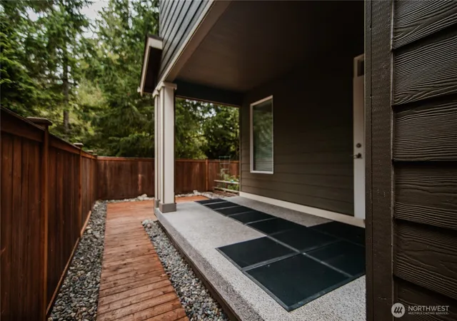 Photo 3 of Single family home for sale at 4000 Campus Willows Loop NE, Olympia, WA 98516 | MLS# NWM2587785 | Listing updated on 2026-09-26