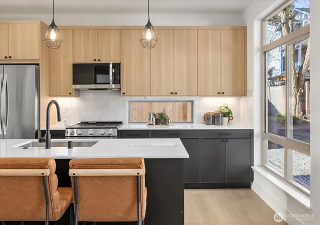 Photo 4 of Single family home for sale at 12044 Hiram Pl NE #C, Seattle, WA 98125 | MLS# NWM2587789 | Listing updated on 2026-10-01