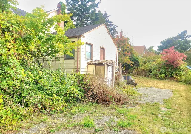 Photo 4 of Sale Pending at 1532 S 45th Street, Tacoma, WA 98418 | MLS# NWM2587792 | Listing updated on 2026-09-29