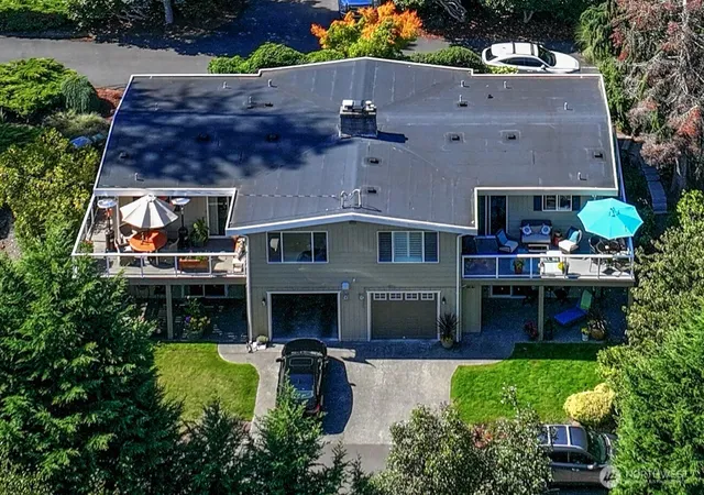 Photo 3 of Single family home for sale at 6205 Soundview Dr, Gig Harbor, WA 98335 | MLS# NWM2587796 | Listing updated on 2026-10-01