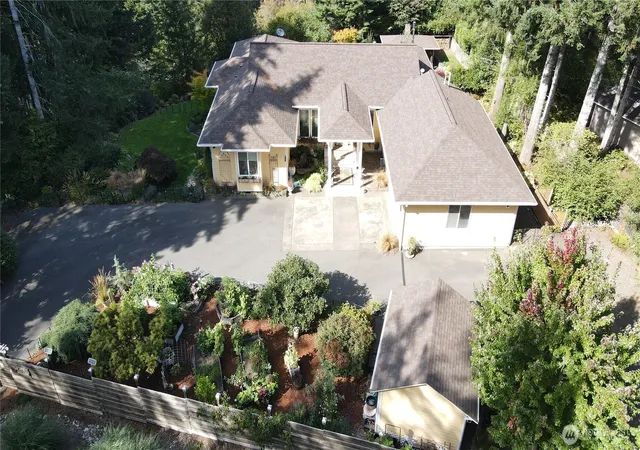 Photo 1 of Single family home for sale at 741 E Eagle Ridge Dr, Shelton, WA 98584 | MLS# NWM2587809 | Listing updated on 2026-10-08