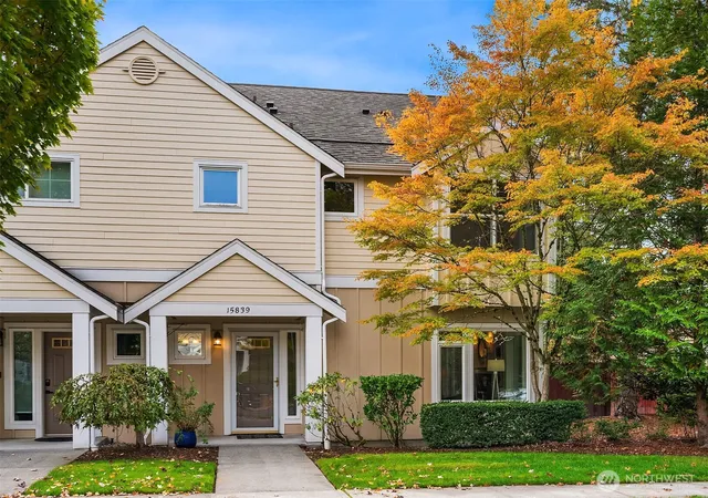 Townhouse for sale at 15839 NE 91st Way #1004, Redmond, WA 98052 | MLS# NWM2587812