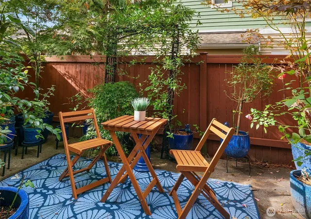 Photo 1 of Townhouse for sale at 15839 NE 91st Way #1004, Redmond, WA 98052 | MLS# NWM2587812 | Listing updated on 2026-10-24
