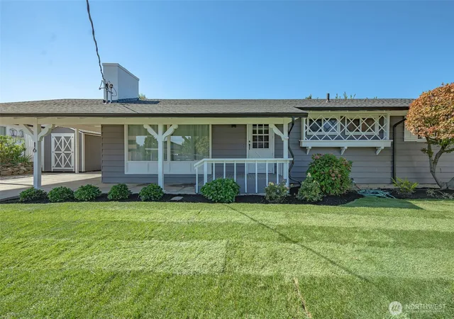 Photo 1 of Single family home for sale at 16 Schafer St, Wenatchee, WA 98801 | MLS# NWM2587823 | Listing updated on 2026-09-29