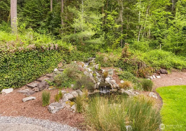 Photo 4 of Single family home for sale at 11000 164th Avenue SE, Renton, WA 98059 | MLS# NWM2587837 | Listing updated on 2026-09-26
