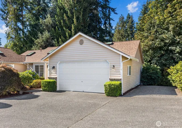 Single family home for sale at 14118 Beverly Park Rd #B, Edmonds, WA 98026 | MLS# NWM2587841