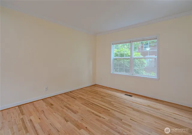Photo 4 of Condo for sale at 306 E 12th Street #C, Vancouver, WA 98660 | MLS# NWM2587843 | Listing updated on 2026-10-07