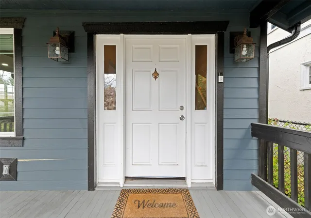Photo 3 of Single family home for sale at 4065 E G St, Tacoma, WA 98404 | MLS# NWM2587847 | Listing updated on 2026-09-26