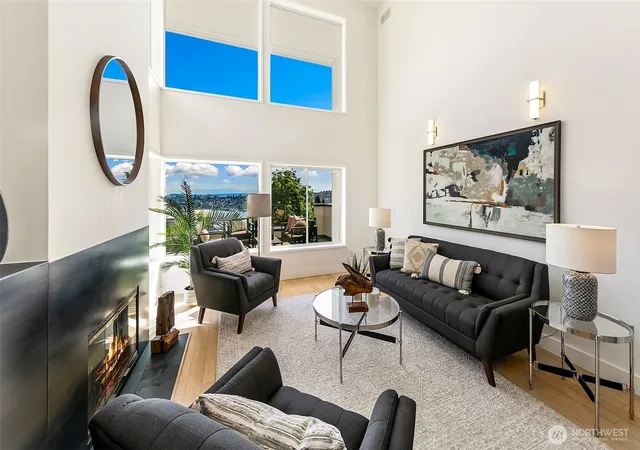 Photo 3 of Townhouse for sale at 2400 Aurora Ave N #210, Seattle, WA 98109 | MLS# NWM2587850 | Listing updated on 2026-09-29