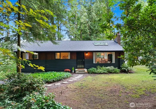 Single family home for sale at 17210 30th Avenue NE, Lake Forest Park, WA 98155 | MLS# NWM2587853