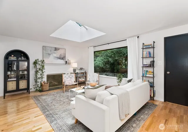 Photo 3 of Single family home for sale at 17210 30th Avenue Ne, Lake Forest Park, WA 98155 | MLS# NWM2587853 | Listing updated on 2026-10-02