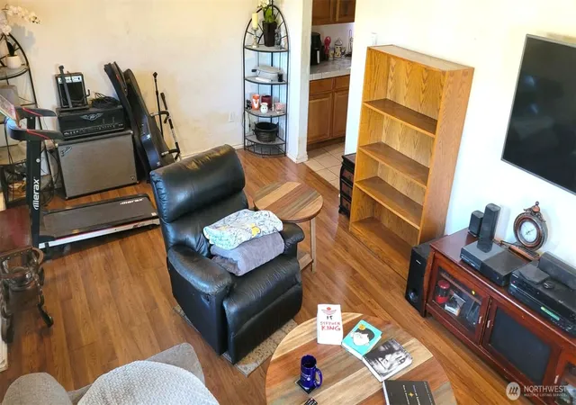 Photo 4 of Single family home for sale at 411 29th Street, Hoquiam, WA 98550 | MLS# NWM2587860 | Listing updated on 2026-10-01