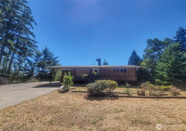 Single family home for sale at 201 Mount Jupiter Rd, Brinnon, WA 98320 | MLS# NWM2587864