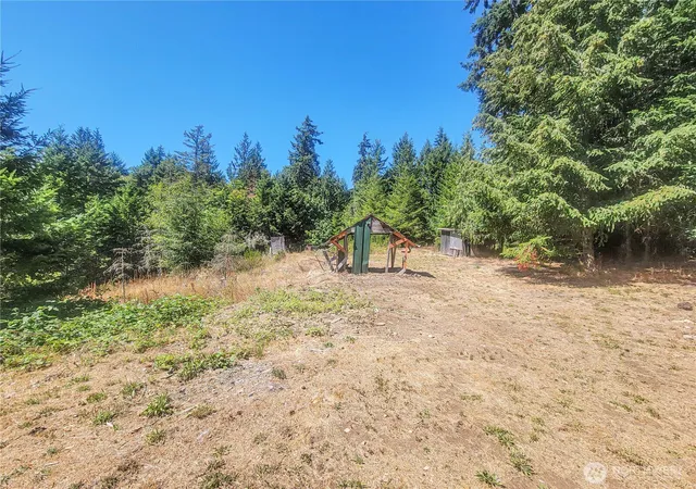 Photo 4 of Single family home for sale at 201 Mount Jupiter Rd, Brinnon, WA 98320 | MLS# NWM2587864 | Listing updated on 2026-09-26
