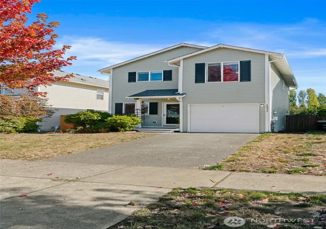 Photo 3 of Single family home for sale at 10072 Terra Glenn St Se, Yelm, WA 98597 | MLS# NWM2587869 | Listing updated on 2026-10-23