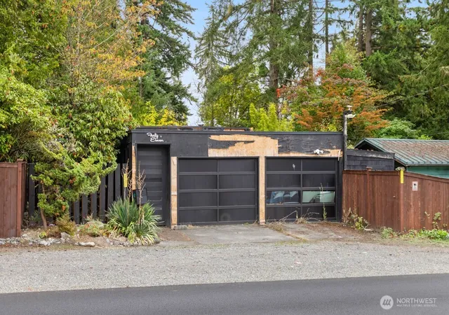 Photo 1 of Land for sale at 4011 Alameda Ave, Tacoma, WA 98466 | MLS# NWM2587874 | Listing updated on 2026-10-15