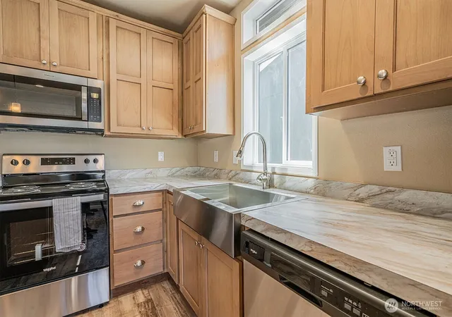 Photo 4 of Manufactured home for sale at 0 Atterberry Landing Evergreen #24342E, Sequim, WA 98382 | MLS# NWM2587876 | Listing updated on 2026-09-30