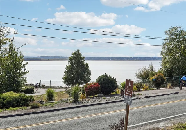 Photo 4 of Manufactured home for sale at 11453 Bayview Edison Rd #31, Mount Vernon, WA 98273 | MLS# NWM2587883 | Listing updated on 2026-09-28