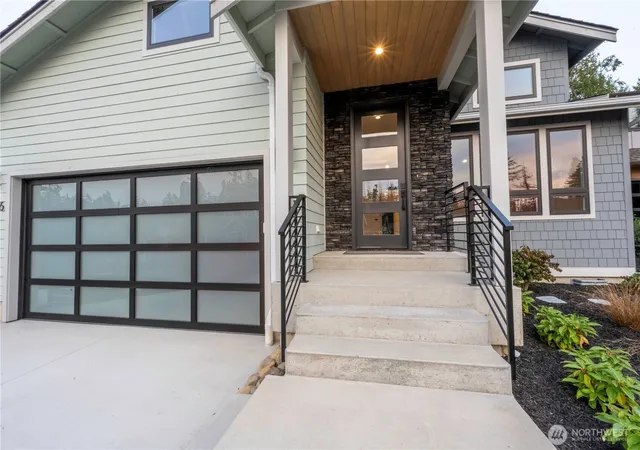 Photo 3 of Single family home for sale at 9076 Sea Mist Ln, Blaine, WA 98230 | MLS# NWM2587890 | Listing updated on 2026-09-29