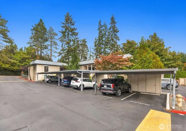 Photo 2 of Condo for sale at 1622 103rd Place Ne #L3, Bellevue, WA 98004 | MLS# NWM2587896 | Listing updated on 2026-10-01