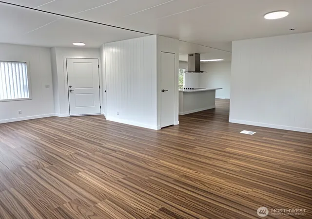 Photo 3 of Manufactured home for sale at 15401 Washington Ave Sw #3, Lakewood, WA 98498 | MLS# NWM2587902 | Listing updated on 2026-10-01