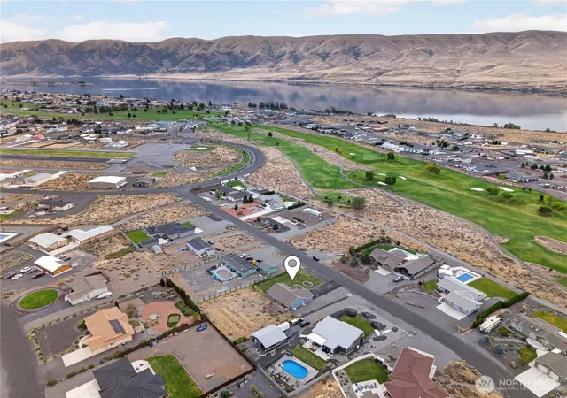 Photo 3 of Single family home for sale at 894 Desert Aire Dr Sw, Mattawa, WA 99349 | MLS# NWM2587908 | Listing updated on 2026-09-28