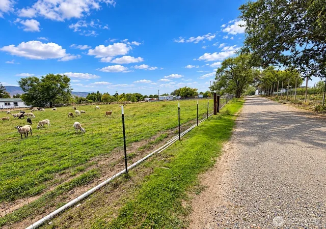 Photo 2 of Manufactured home for sale at 8305 S Missimer Rd, Prosser, WA 99350 | MLS# NWM2587926 | Listing updated on 2026-10-06