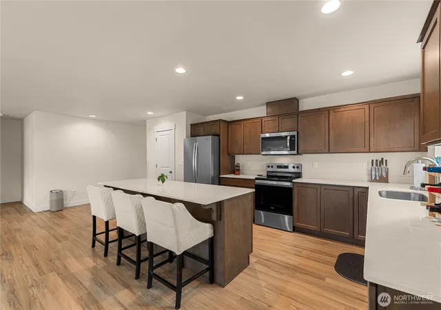Photo 3 of Single family home for sale at 104 Salmon Dr, Wenatchee, WA 98801 | MLS# NWM2587938 | Listing updated on 2026-09-30