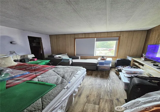 Photo 3 of Manufactured home for sale at 4816 252nd Street NE, Arlington, WA 98223 | MLS# NWM2587942 | Listing updated on 2026-09-28
