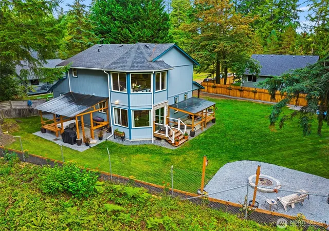 Photo 3 of Single family home for sale at 17715 Vine Ln Se, Yelm, WA 98597 | MLS# NWM2587948 | Listing updated on 2026-09-29