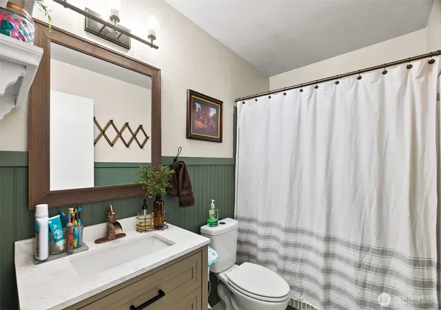Photo 4 of Single family home for sale at 17715 Vine Ln SE, Yelm, WA 98597 | MLS# NWM2587948 | Listing updated on 2026-09-29