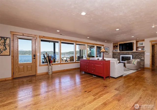 Photo 3 of Single family home for sale at 7627 E State Route 106, Union, WA 98592 | MLS# NWM2587954 | Listing updated on 2026-09-27