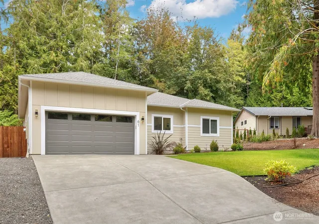 Photo 2 of Single family home for sale at 61 Clipper Ln, Port Ludlow, WA 98365 | MLS# NWM2587958 | Listing updated on 2026-10-02