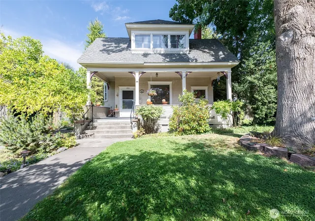 Photo 1 of Sale Pending at 705 Boyer Ave, Walla Walla, WA 99362 | MLS# NWM2587965 | Listing updated on 2026-10-01
