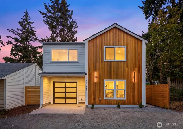 Condo for sale at 11028 Evanston Ave N, Seattle, WA 98133 | MLS# NWM2587979