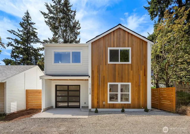 Photo 22 of Sale Pending at 11028 Evanston Ave N, Seattle, WA 98133 | MLS# NWM2587979 | Listing updated on 2026-10-10