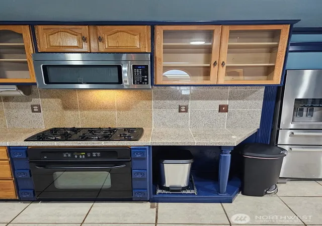 Photo 3 of Single family home for sale at 15205 SE 142nd Street, Renton, WA 98059 | MLS# NWM2587985 | Listing updated on 2026-09-28