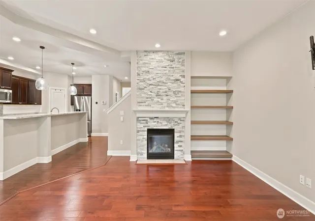 Photo 2 of Single family home for sale at 6706 Elaine Ave Se, Auburn, WA 98092 | MLS# NWM2587998 | Listing updated on 2026-09-30