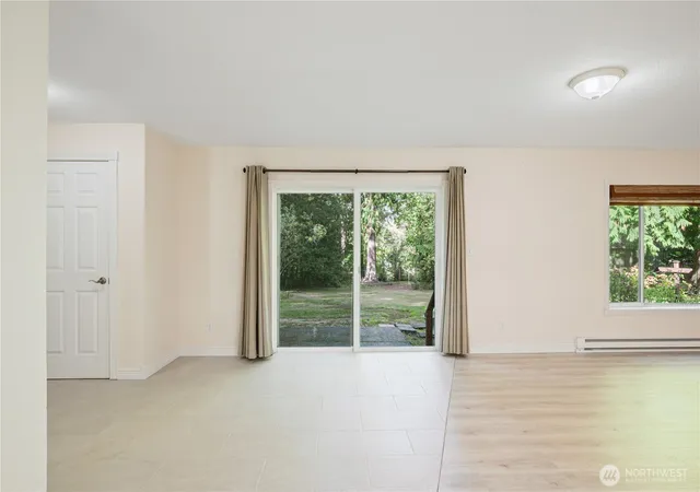 Photo 4 of Single family home for sale at 2949 Laurel Rd, Longview, WA 98632 | MLS# NWM2588031 | Listing updated on 2026-10-01