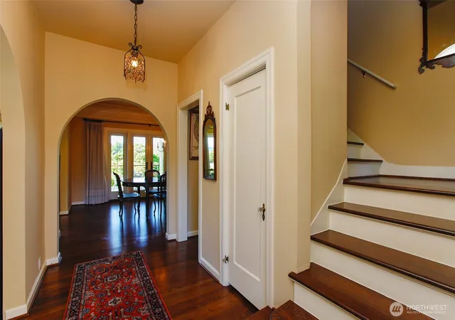 Photo 3 of Single family home for sale at 3829 43rd Avenue Ne, Seattle, WA 98105 | MLS# NWM2588055 | Listing updated on 2026-10-01