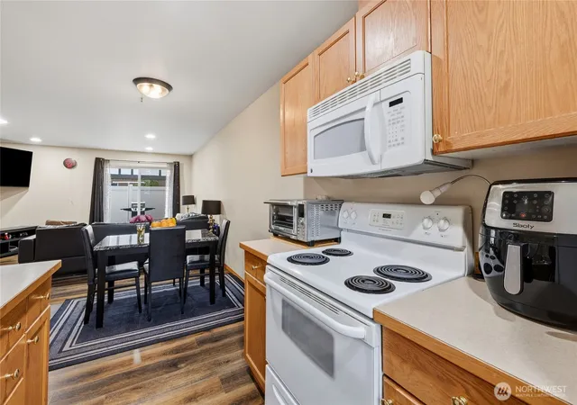 Photo 2 of Townhouse for sale at 5002 S 30th Street #D2, Tacoma, WA 98409 | MLS# NWM2588057 | Listing updated on 2026-10-05