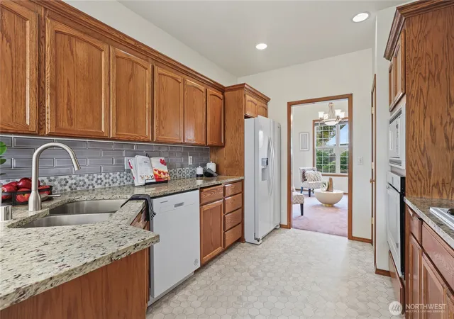 Photo 4 of Single family home for sale at 2113 12th Avenue NW, Puyallup, WA 98371 | MLS# NWM2588058 | Listing updated on 2026-10-01