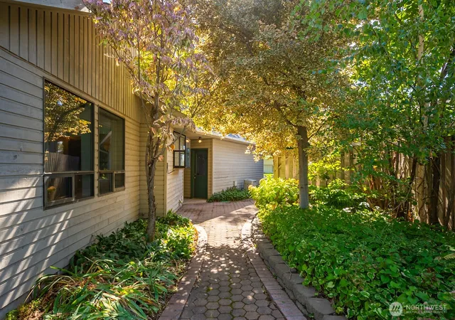 Photo 4 of Sale Pending at 19618 NW Braeburn Dr, Soap Lake, WA 98851 | MLS# NWM2588064 | Listing updated on 2026-10-02