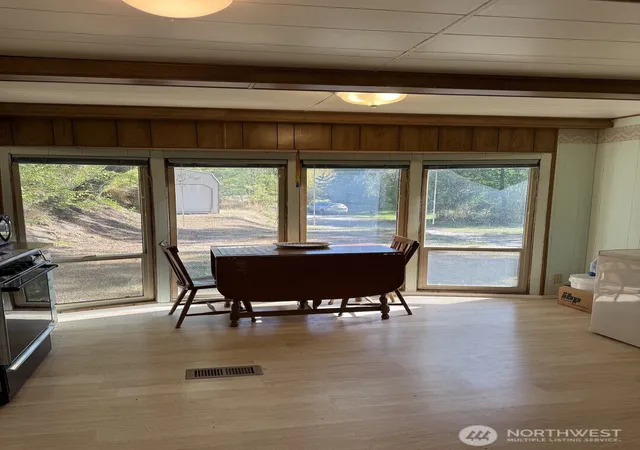 Photo 3 of Manufactured home for sale at 5030 Lemon Ave #A, Hunters, WA 99137 | MLS# NWM2588066 | Listing updated on 2026-09-28