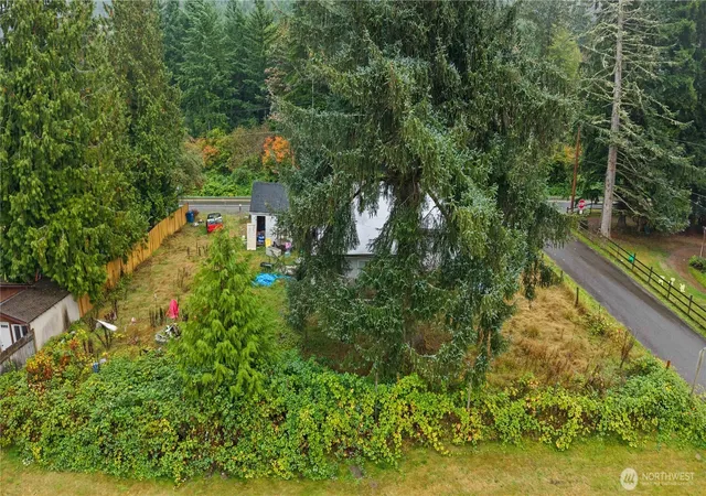Photo 4 of Sale Pending at 28629 Kanaskat Kangley Rd SE, Ravensdale, WA 98051 | MLS# NWM2588072 | Listing updated on 2026-10-02