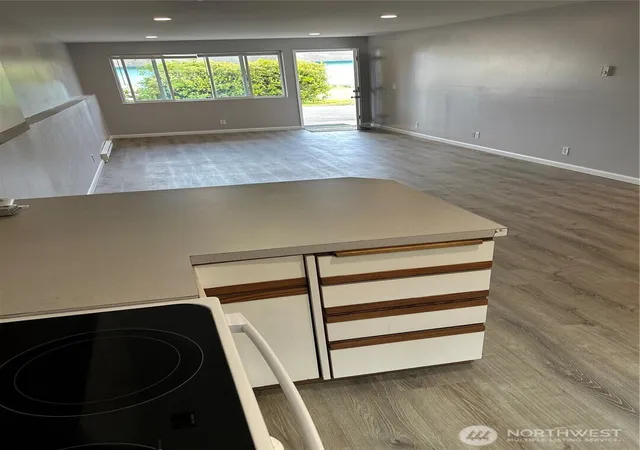 Photo 2 of Condo for sale at 1515 Ocean Beach Blvd N #101, Long Beach, WA 98631 | MLS# NWM2588075 | Listing updated on 2026-09-29
