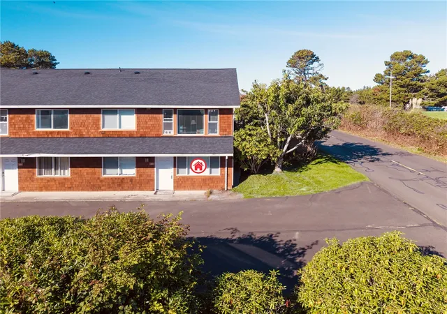 Photo 3 of Condo for sale at 1515 Ocean Beach Blvd N #101, Long Beach, WA 98631 | MLS# NWM2588075 | Listing updated on 2026-10-24