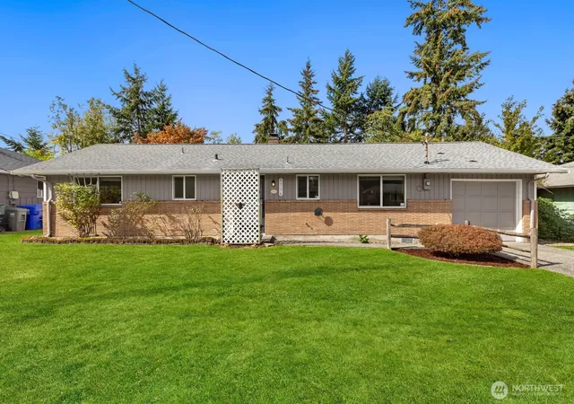 Single family home for sale at 5706 Highland Rd, Everett, WA 98203 | MLS# NWM2588079